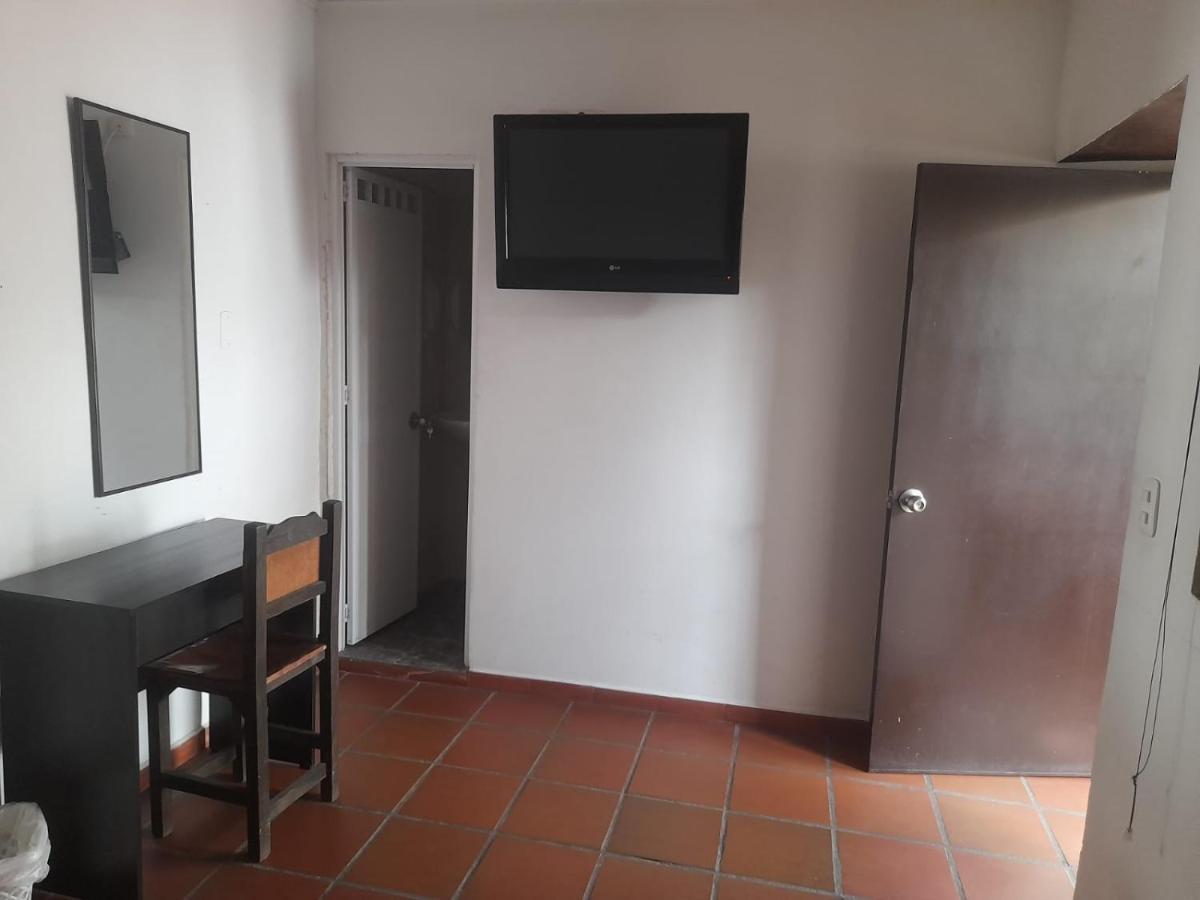 Hotel Colonial San Felipe Girón Extérieur photo