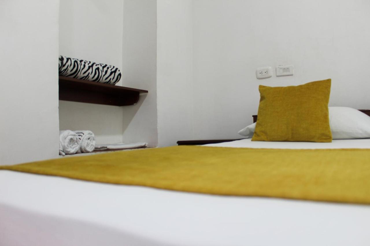 Hotel Colonial San Felipe Girón Extérieur photo